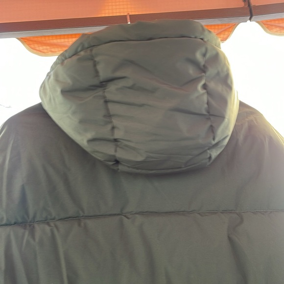 Alpine North - Forillon Vegan Down Short Quilted Puffer Jacket - Deep Green 1X - Picture 10 of 17